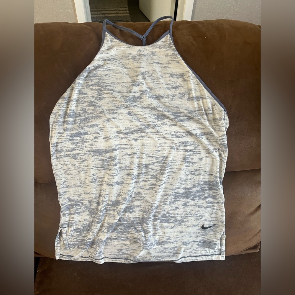 Small Nike tank